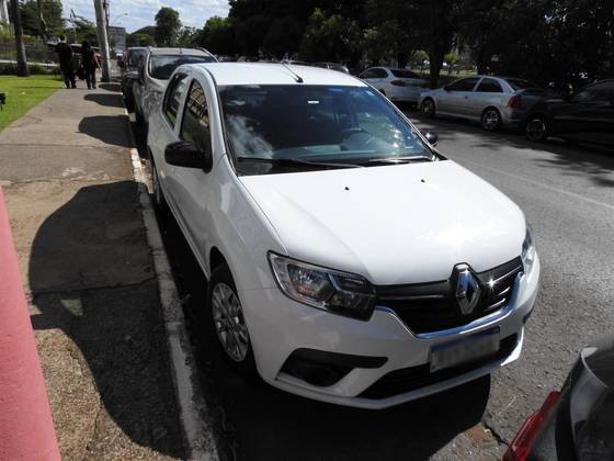 RENAULT LOGAN 1.0 12V SCE FLEX ZEN MANUAL RENAULT LOGAN 1.0 12V SCE FLEX ZEN MANUAL